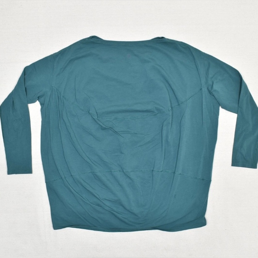 lululemon athletica Teal Long Sleeve Top